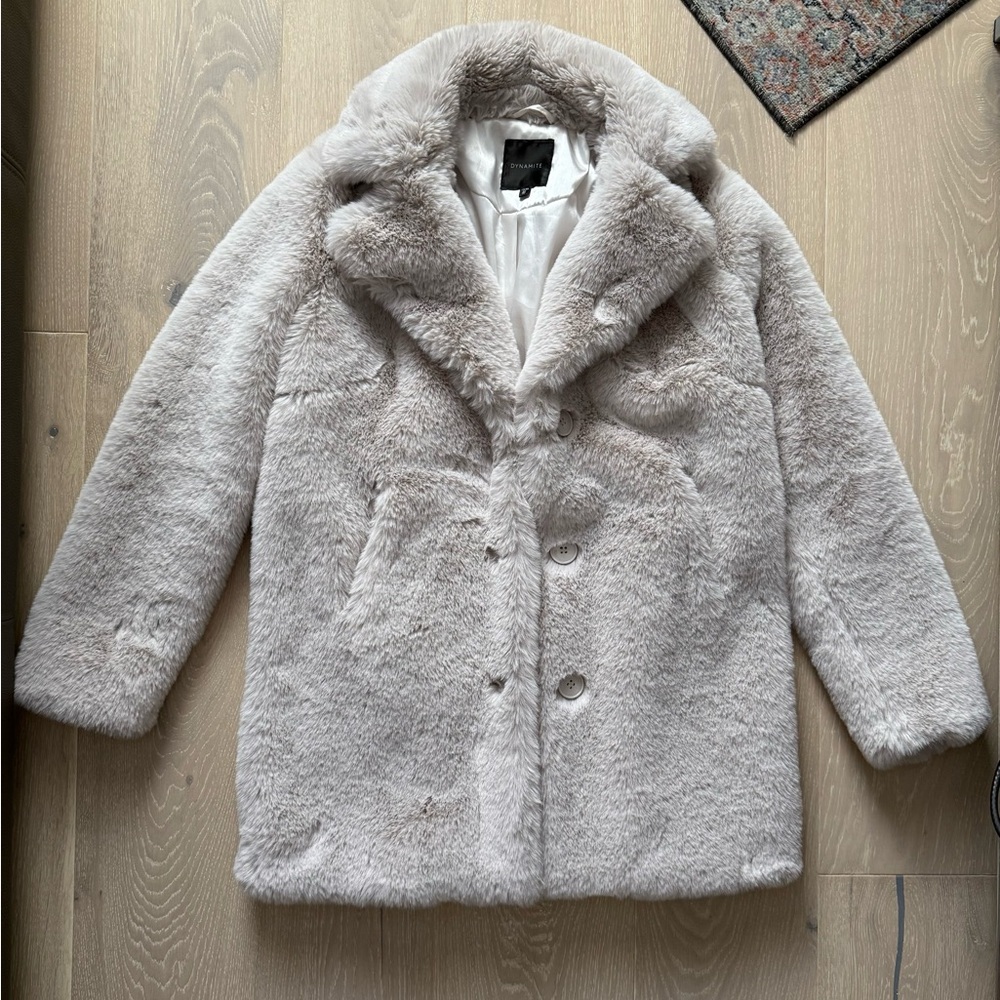 Luxurious Cream Faux Fur Coat